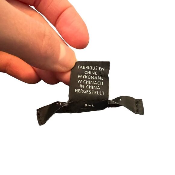 Tahari grey wool blend knit skirt. Size small - Picture 5 of 8